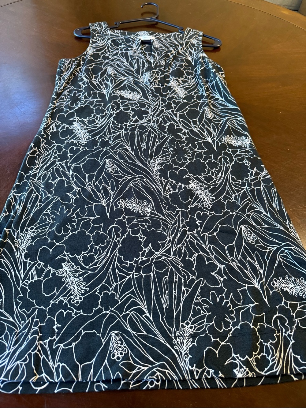 New York & Company Black and White Floral A-Line Skirt